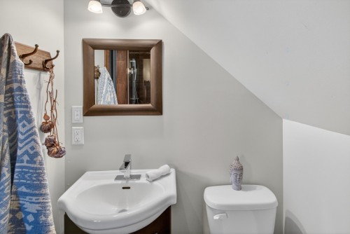 Salle de bains attenante à la CCP - 74 Rue Grandmaison, Mont-Blanc, QC - Indoor Photo Showing Bathroom