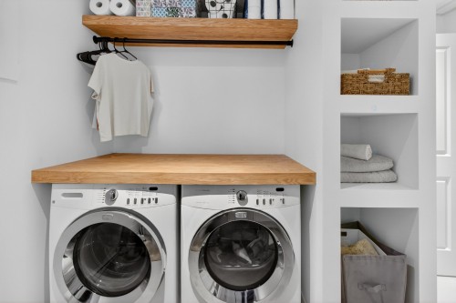 Salle de bains - 74 Rue Grandmaison, Mont-Blanc, QC - Indoor Photo Showing Laundry Room