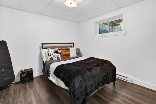 Chambre à coucher - 74 Rue Grandmaison, Mont-Blanc, QC - Indoor Photo Showing Bedroom