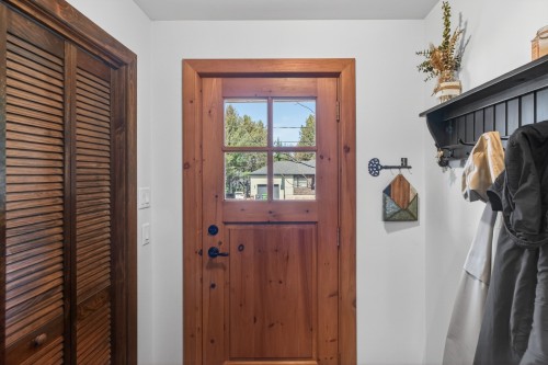 Hall d'entrée/Vestibule - 74 Rue Grandmaison, Mont-Blanc, QC - Indoor Photo Showing Other Room