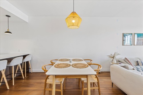 Salle à manger - 303-4 Av. Donegani, Pointe-Claire, QC - Indoor Photo Showing Dining Room