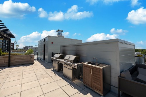 Terrasse - 303-4 Av. Donegani, Pointe-Claire, QC - Outdoor With Exterior