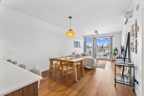 Salle à manger - 303-4 Av. Donegani, Pointe-Claire, QC - Indoor Photo Showing Other Room