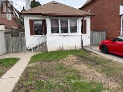 7 FLORENCE CRESCENT Toronto, ON N6N 4E3