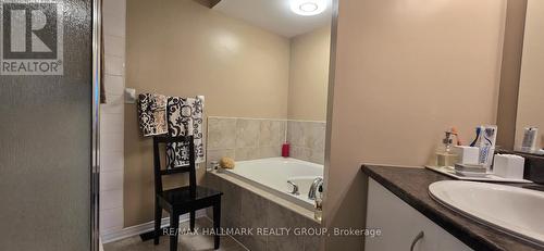 158 Fordham Private, Ottawa, ON - Indoor Photo Showing Bathroom