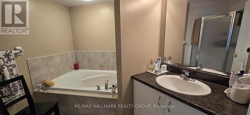 158 Fordham Private, Ottawa, ON - Indoor Photo Showing Bathroom