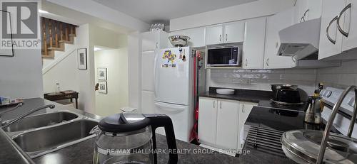 158 Fordham Private, Ottawa, ON - Indoor Photo Showing Kitchen