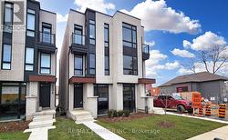LOWER - 208 MCROBERTS AVENUE W Toronto, ON M6E 4P5