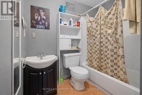 38 Hess Street S, Hamilton, ON - Indoor Photo Showing Bathroom