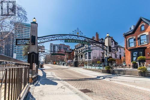 38 Hess Street S, Hamilton, ON - Outdoor