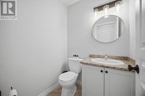 92 Celestial Crescent, Hamilton, ON - Indoor Photo Showing Bathroom
