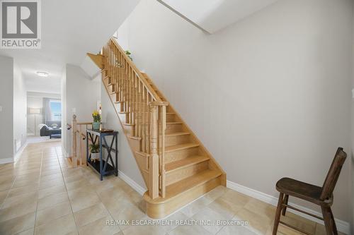 92 Celestial Crescent, Hamilton, ON - Indoor Photo Showing Other Room