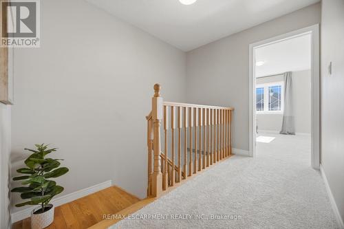 92 Celestial Crescent, Hamilton, ON - Indoor Photo Showing Other Room