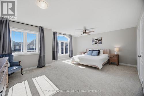 92 Celestial Crescent, Hamilton, ON - Indoor Photo Showing Bedroom