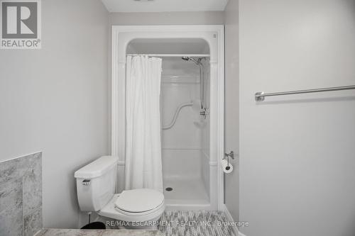 92 Celestial Crescent, Hamilton, ON - Indoor Photo Showing Bathroom