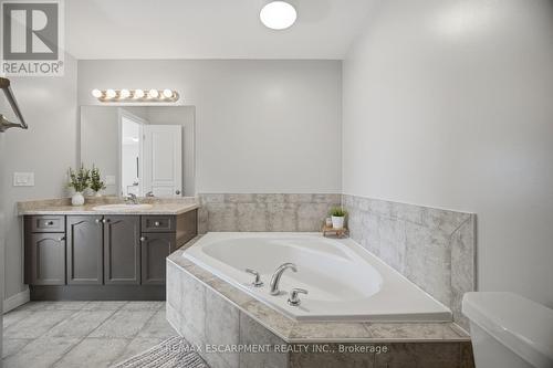 92 Celestial Crescent, Hamilton, ON - Indoor Photo Showing Bathroom