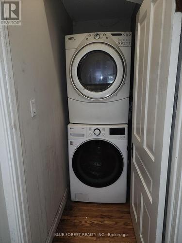 865 William Street, London East (East B), ON - Indoor Photo Showing Laundry Room