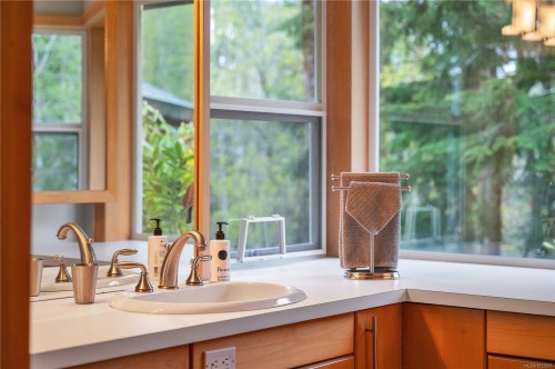 4901 Argonaut Rd, Campbell River, BC 
