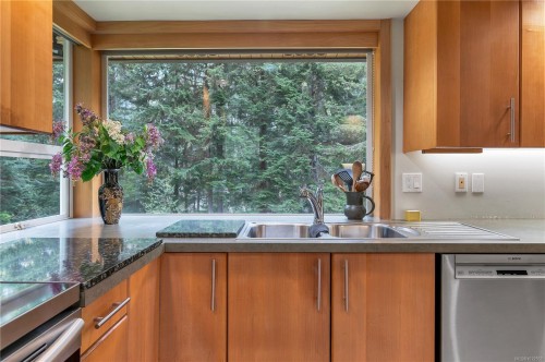 4901 Argonaut Rd, Campbell River, BC 