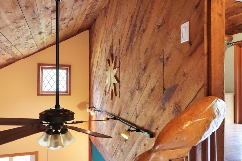 9210 Mcfarlane Rd, Denman Island, BC 