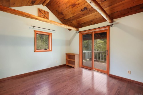 9210 Mcfarlane Rd, Denman Island, BC 