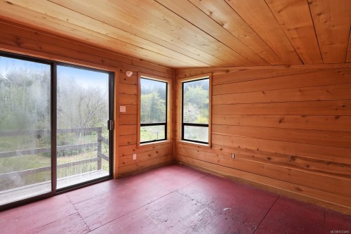 9210 Mcfarlane Rd, Denman Island, BC 