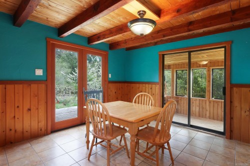 9210 Mcfarlane Rd, Denman Island, BC 