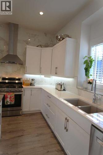2897 Robinson Road, Lake Country, BC - Indoor Photo Showing Kitchen With Double Sink