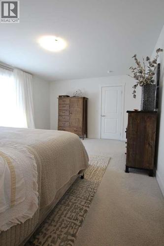 2897 Robinson Road, Lake Country, BC - Indoor Photo Showing Bedroom