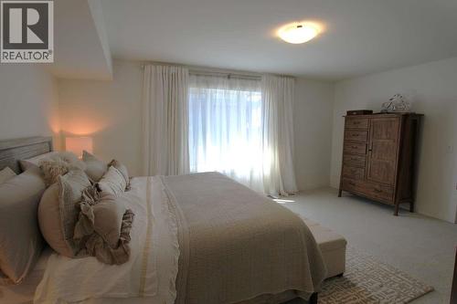 2897 Robinson Road, Lake Country, BC - Indoor Photo Showing Bedroom