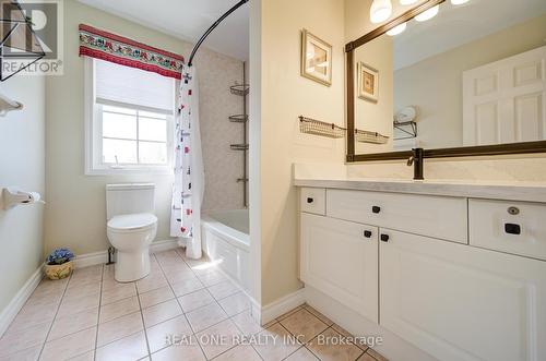 2 Drawbridge Drive, Markham, ON 