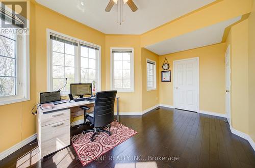 2 Drawbridge Drive, Markham, ON 