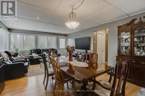 35 Tiny Beaches Road S, Tiny, ON - Indoor Photo Showing Dining Room