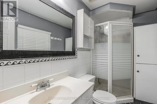 35 Tiny Beaches Road S, Tiny, ON - Indoor Photo Showing Bathroom