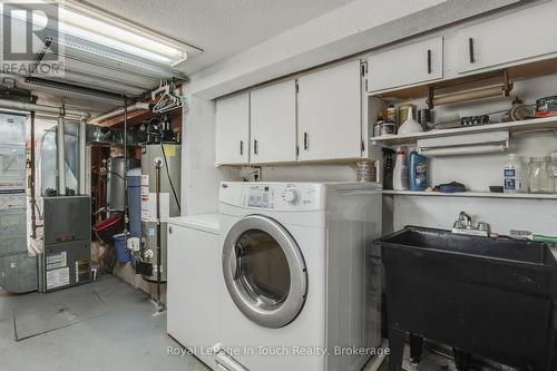 35 Tiny Beaches Road S, Tiny, ON - Indoor Photo Showing Laundry Room