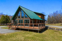 87 Ch. Whinfield  Grenville-Sur-La-Rouge, QC J0V 1B0