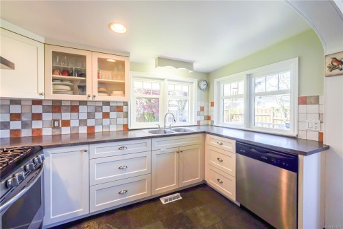 9628 Front St, Chemainus, BC 