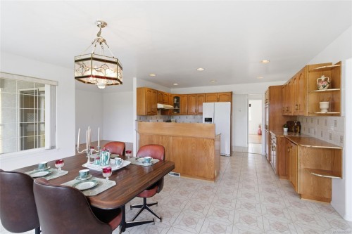 846 Wright Rd, Parksville, BC 