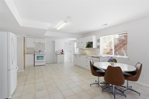 846 Wright Rd, Parksville, BC 