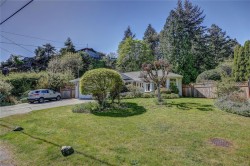 1402 Rose Ann Dr Nanaimo, BC V9T 3Z3