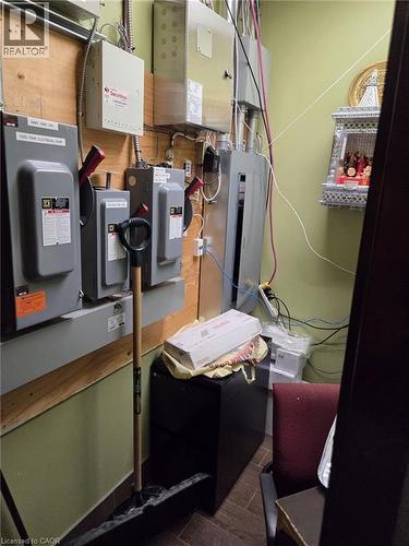 Image quality insufficient for description - 4322 Ontario Street Unit# 1, Lincoln, ON 