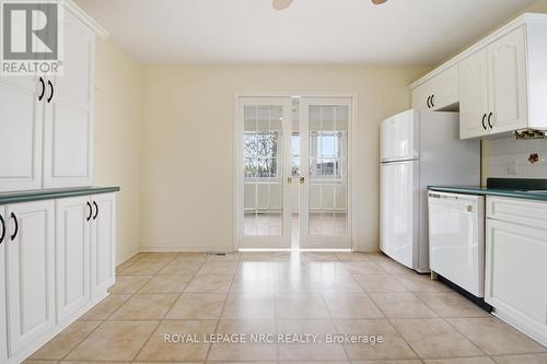 159 Nelles Road, Welland (Lincoln/Crowland), ON - Indoor Photo Showing Kitchen