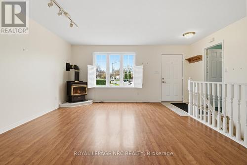 159 Nelles Road, Welland (Lincoln/Crowland), ON - Indoor With Fireplace