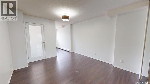 203 921 Main Street, Saskatoon, SK - Indoor Photo Showing Kitchen