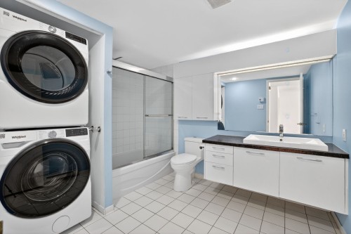 Salle de bains - 105-777 Rue De La Noue, Montréal (Verdun/Île-Des-Soeurs), QC - Indoor Photo Showing Laundry Room