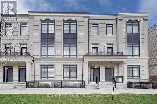 74 VILLAGE PARKWAY N  Markham, ON L3R 4Z7