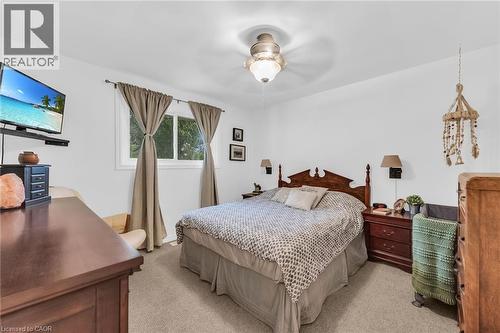 5 Burrwood Drive, Hamilton, ON - Indoor Photo Showing Bedroom