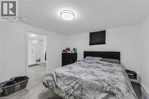5 Burrwood Drive, Hamilton, ON - Indoor Photo Showing Bedroom