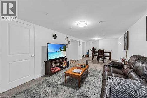 5 Burrwood Drive, Hamilton, ON - Indoor Photo Showing Living Room
