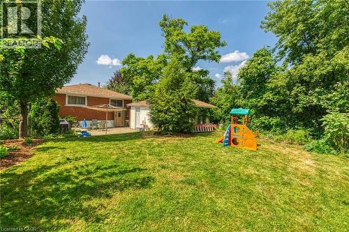 5 Burrwood Drive, Hamilton, ON - Outdoor
